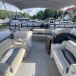 Ponton Boot, Partyfloss “Wanda” / Führerscheinfrei / 15 PS / max. 8 Pers.