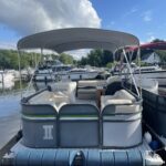 Ponton Boot, Partyfloss “Wanda” / Führerscheinfrei / 15 PS / max. 8 Pers.